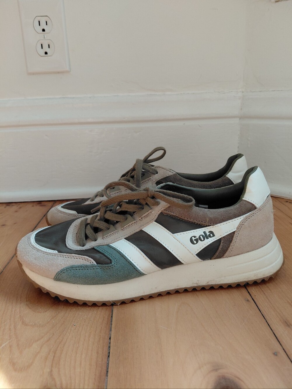 Gola Classics Women's Chicago Sneakers, Khaki Green/ Cappuccino, 10 (41) - Picture 2 of 8